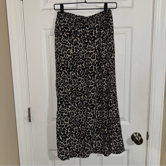 Vero Moda Dresses & Skirts - Vero Moda Womens Leopard Print Midi Skirt Elastic Waist Side Slit Brown Black S